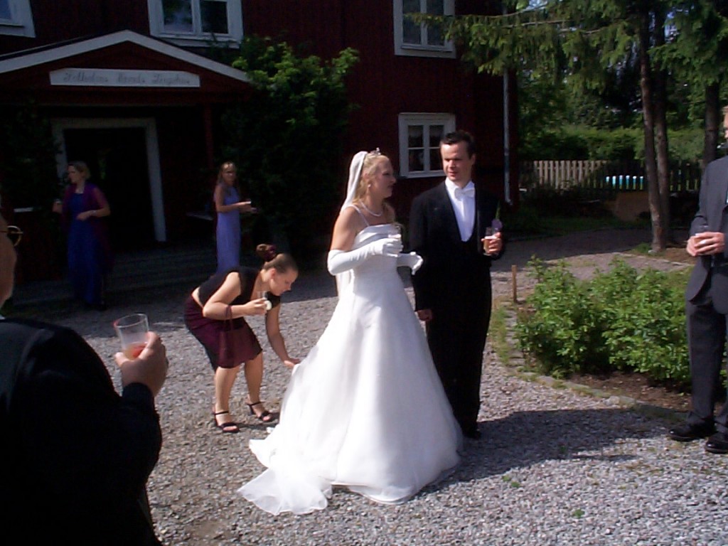 Bild: Maria Nömell och Joakim Nömell , Bröllopfest Västerhaninge hembyggdsgård