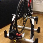 Bild: Cykel monterad på Elite RealAxiom trainer